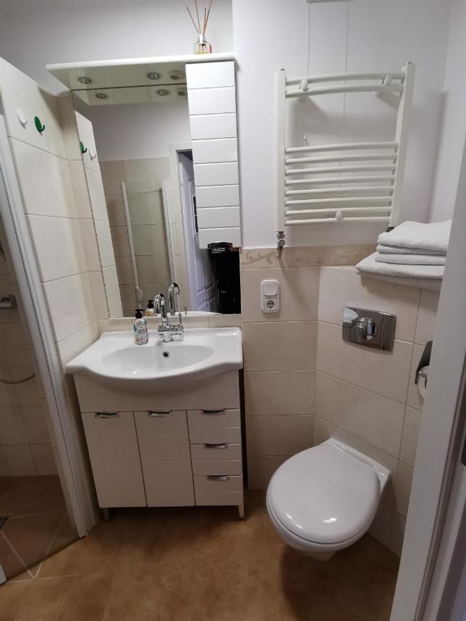​Gaestehaus Frans-Jozef Moenichkirchen Bagian luar foto